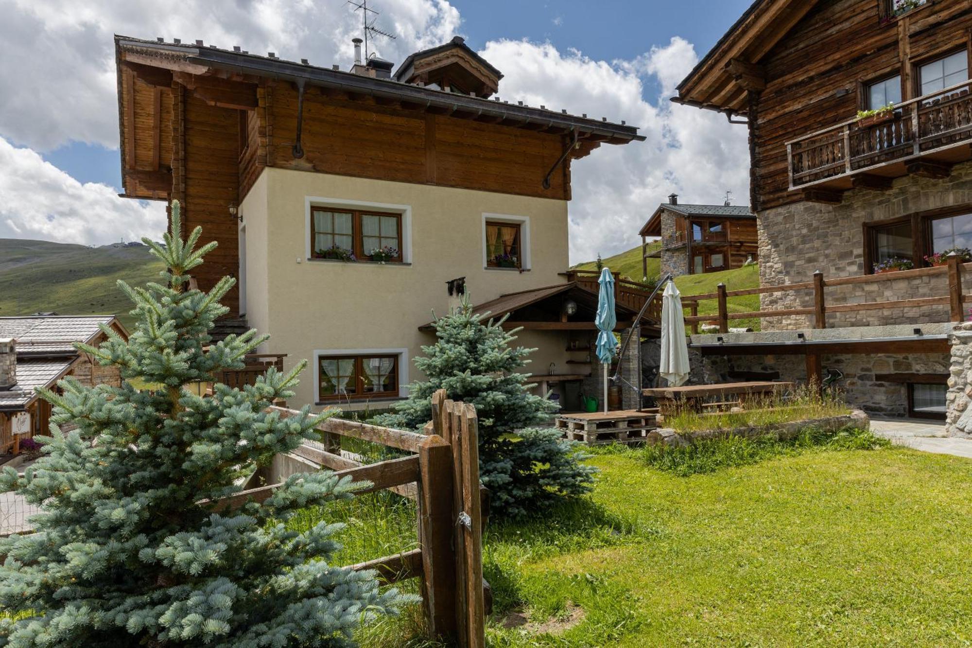 Pianeta Oro Avamposto Meteo Lägenhet Livigno Exteriör bild