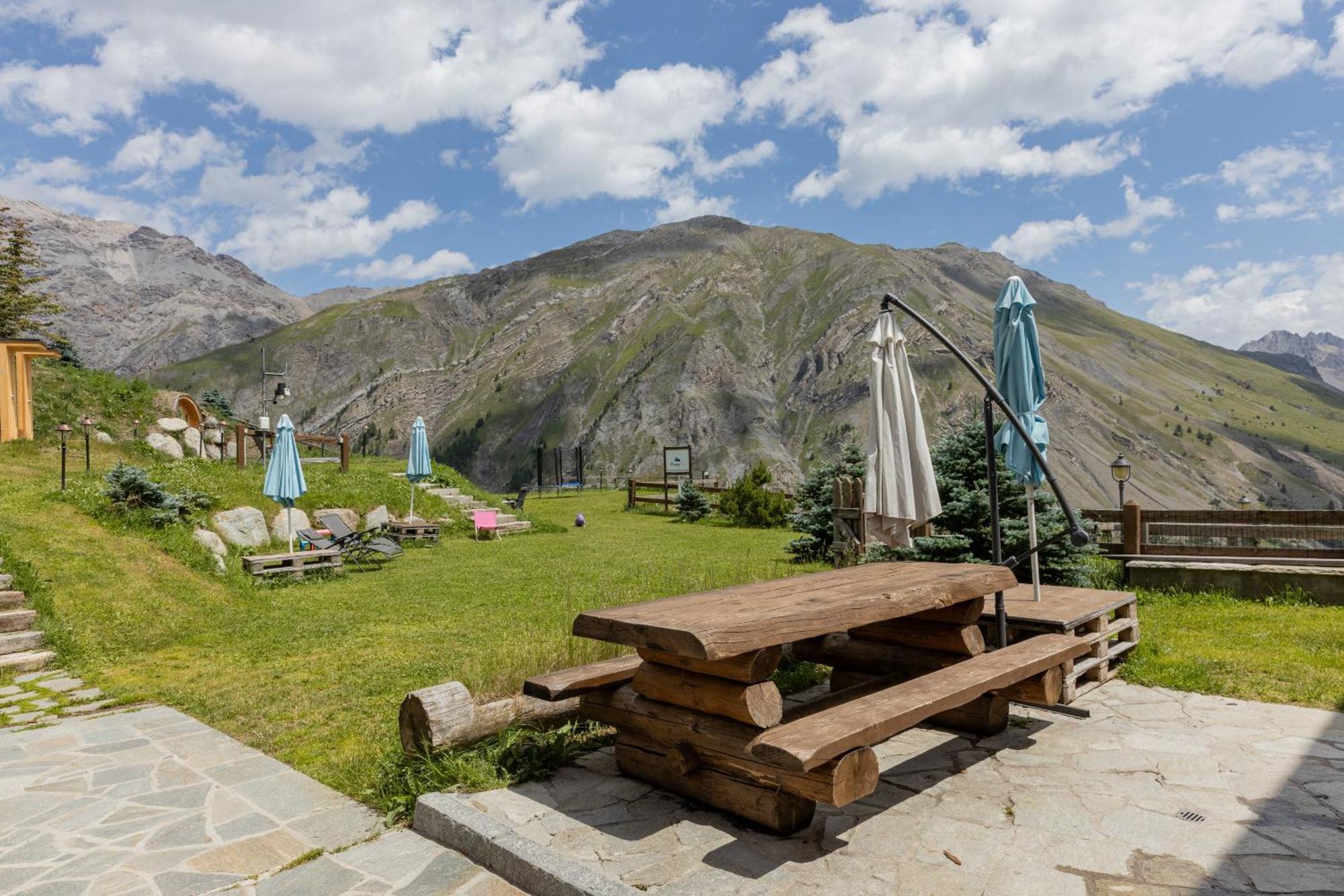 Pianeta Oro Avamposto Meteo Lägenhet Livigno Exteriör bild