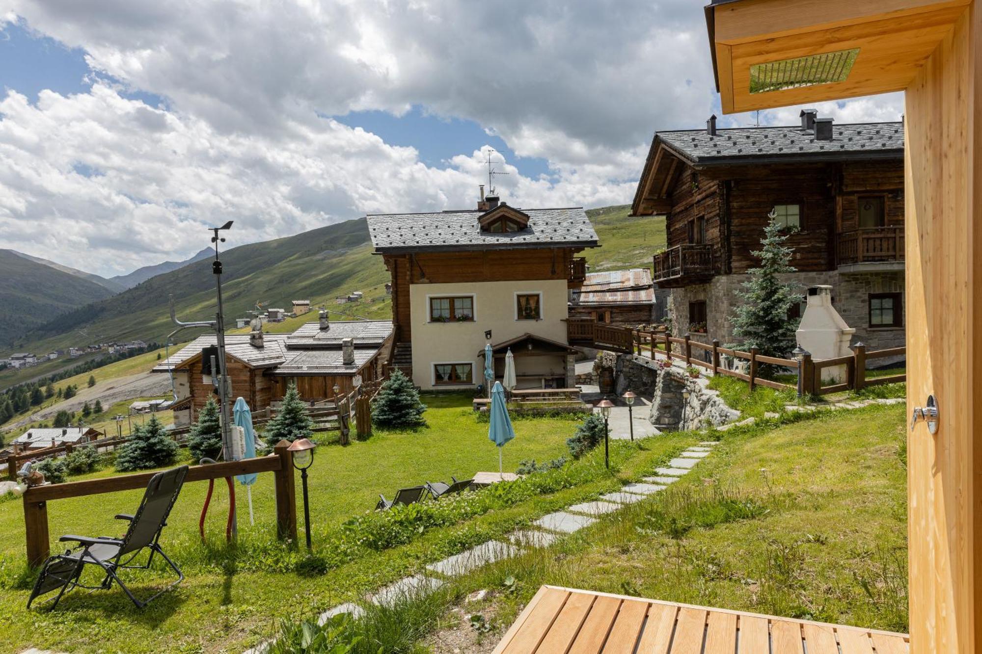 Pianeta Oro Avamposto Meteo Lägenhet Livigno Exteriör bild