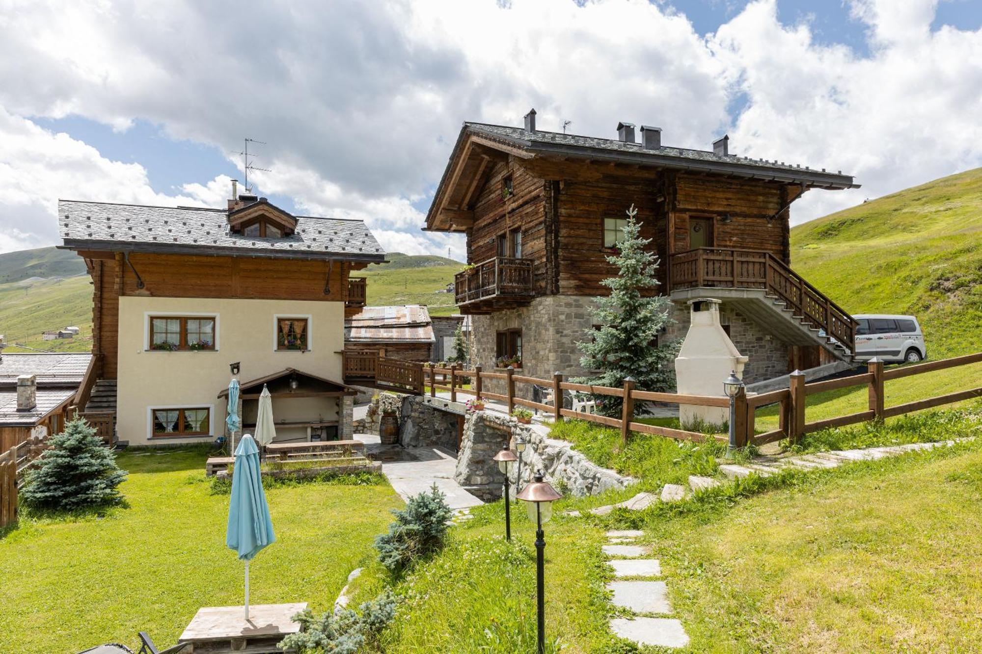 Pianeta Oro Avamposto Meteo Lägenhet Livigno Exteriör bild