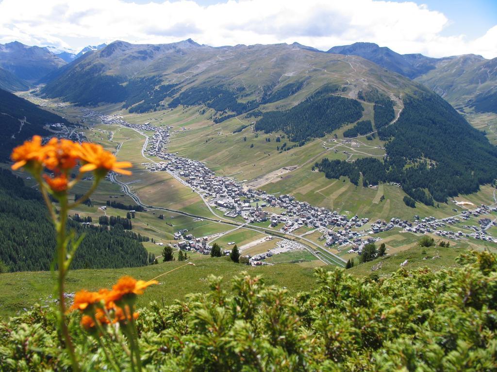 Pianeta Oro Avamposto Meteo Lägenhet Livigno Exteriör bild